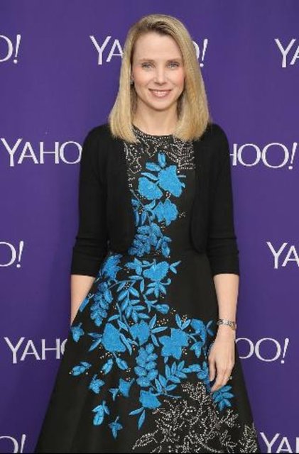 Marissa Mayer 	380 Milyon Dolar