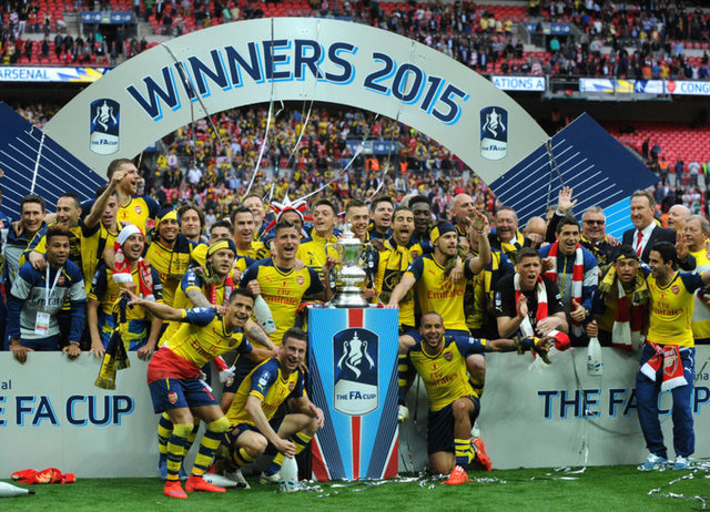 7-  Arsenal (703 milyon dolar)