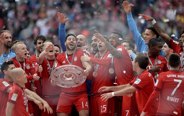 2-  Bayern Münich (933 milyon dolar)