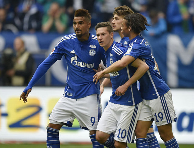 13- Schalke 04 (302 milyon dolar)