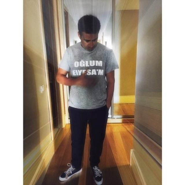 EMRAH - Sevgili Eşimin babalar günü hediyesi bu t-shirt beni dünyanın en mutlu insanı yaptı, çok ama çok duygulandırdı..