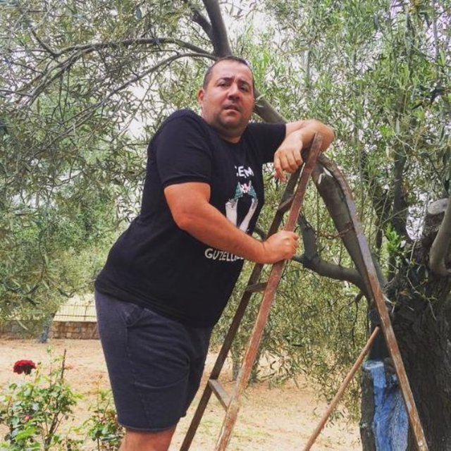 ATA DEMİRER   - Hayırlı günler gencolar -