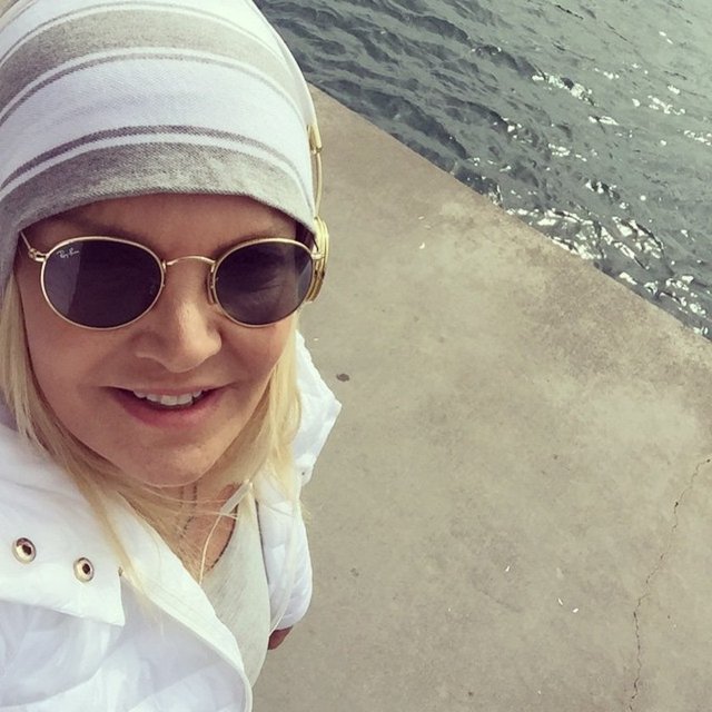 DERYA BAYKAL  - Her gün yürüyorum  -  -  -  -