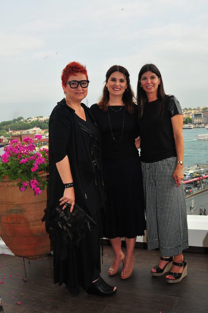 NİLGÜN GÜLEN, HÜLYA ELTEMUR, ZEYNEP ÜSTÜNEL 
