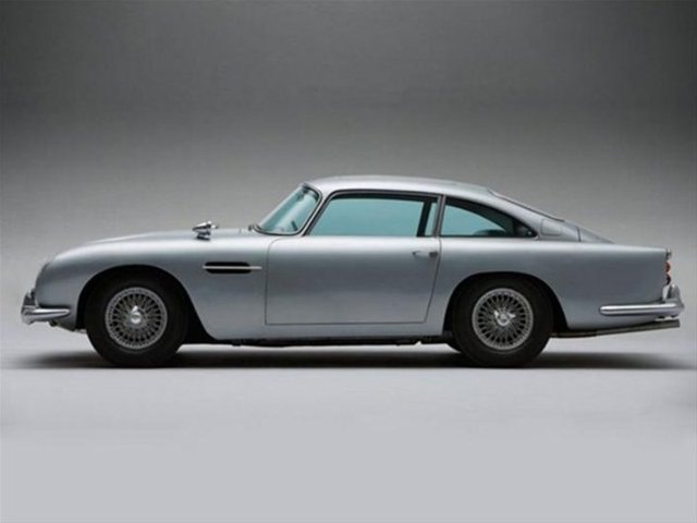 1- Aston Martin DB5
