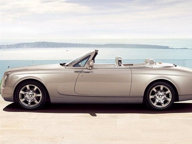 9- Rolls Royce Phantom Drophead Coupe