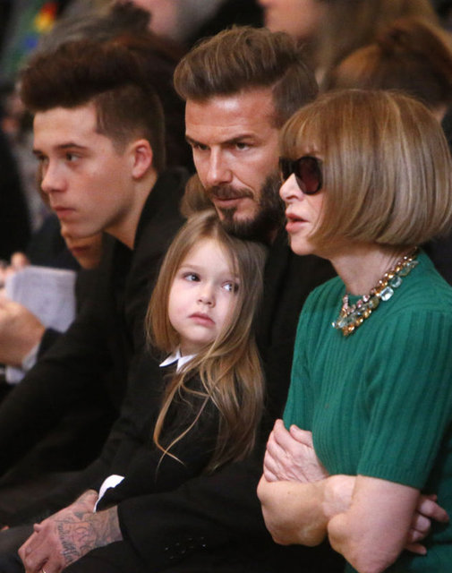 Harper geçtiğimiz aylarda, Anna Wintour ile moda haftalarına katıldı, en ön sıralardan defile izledi.