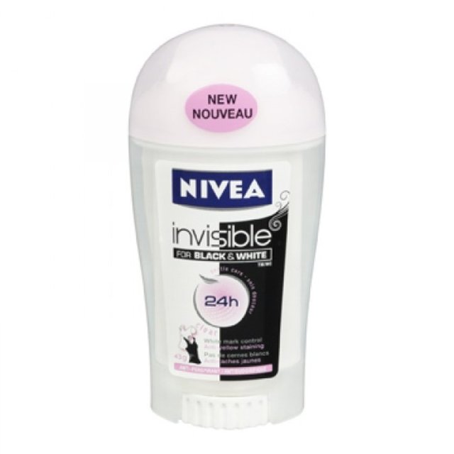 Nivea Invisible Black & White Stick 8.90 TL.