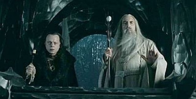 'Yüzüklerin Efendisi'ndeki Saruman ve 'Yıldız Savaşları'ndaki Count Dooku ve Dracula gibi rolleriyle tanınan ünlü aktör Christopher Lee 93 yaşında hayatını kaybetti.