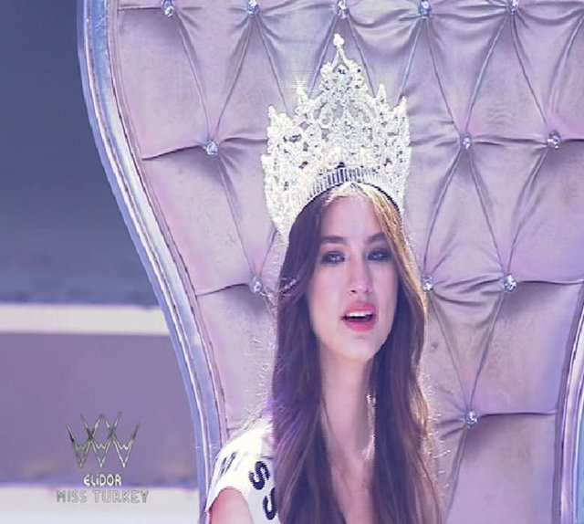 Ecem Çırpan kimdir?  -  - 18 yaşındaki Ecem Çırpan'ın boyu 1,85...