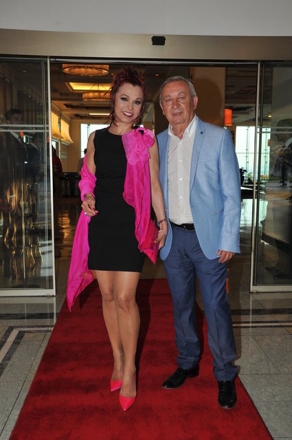 NİLGÜN - MEHMET ESİNLİ 
