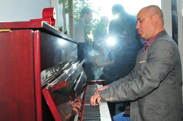 BURÇİN BÜKE