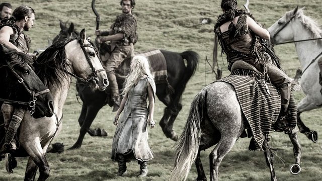 Daenerys Targaryen (Khaleesi) Dothrakilerle tehlike altında mı?