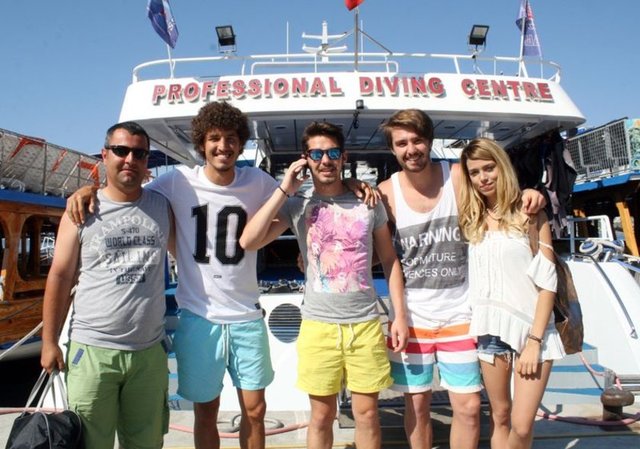 Salih Uçan ve arkadaşları