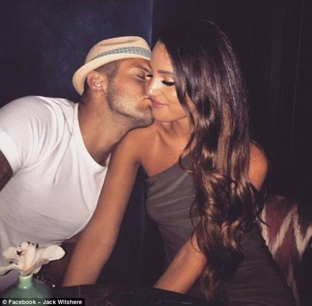 Wilshere ve sevgilisi