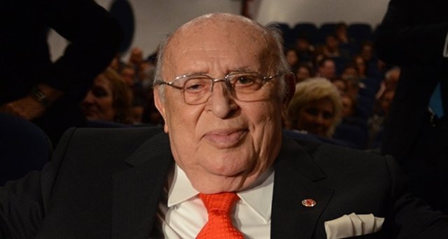 16 Mayıs 1993 tarihinde, Türkiye Büyük Millet Meclisi tarafından Türkiye'nin 9. Cumhurbaşkanı olarak seçildi. Demirel bu görevi 16 Mayıs 2000 tarihine kadar sürdürdü.