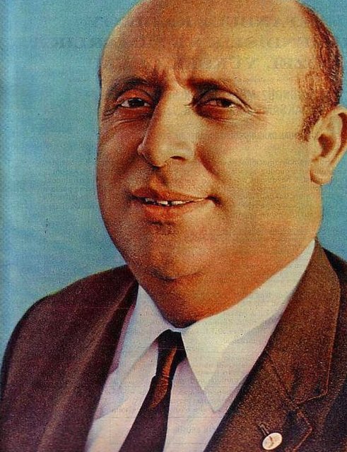 (17 Ağustos Deprem Sabahı) - Binaenaleyh Türkiye'nin altı çürüktür, Türkiye'nin altı çürüktür diye bırakıp gidecek değiliz, bununla yaşamasını öğreneceğiz.