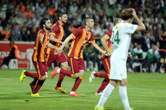 "Karda Yağmurda metrosuz o stada gelen taraftarına nasıl anlatacaksın 4.8 milyonluk sabriyi ?????"