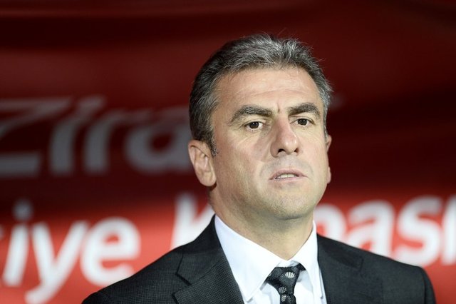 "Para varsa oyunculara zam değil transfer yapılmalı.Basketbol takımına bütçeden maksimum düzeyde para ayrılmalı"