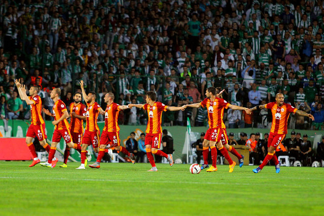 "Indirim yapılması gerekirken zam Yapılıyor ne güzel yönetim"