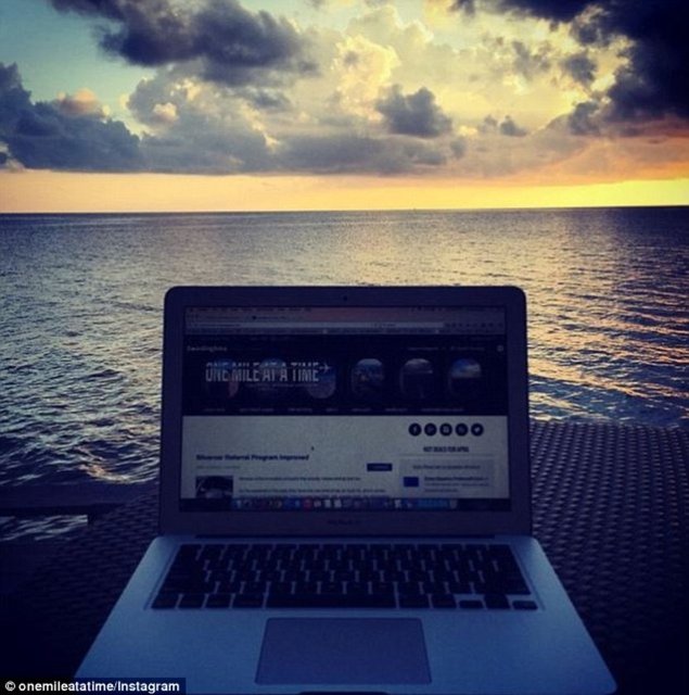 Ayrıca uyanık yolcu Hong Kong, Londra ve Dubai gibi kentlerde hiçbir ücret ödemeden bedava konakladı. -