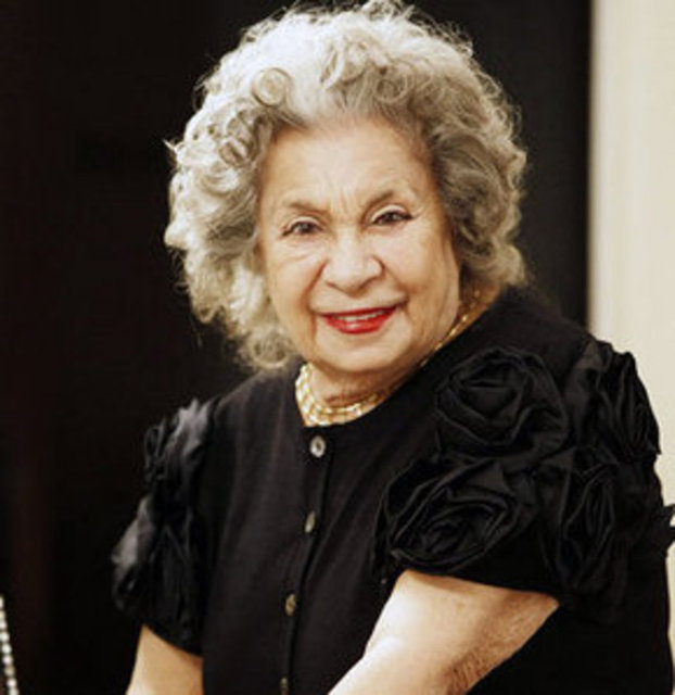 2012 yılında Alzheimer hastalığına yakalanmış, kendisini Gümüşsuyu'ndaki evinde ilk ziyaret eden yine Ajda Pekkan olmuştu. Şeneş'in şarkılarını Pekkan dışında Zerrin Özer, Nilüfer, Semiha Yankı, Tanju Okan, Ayten Alpman...