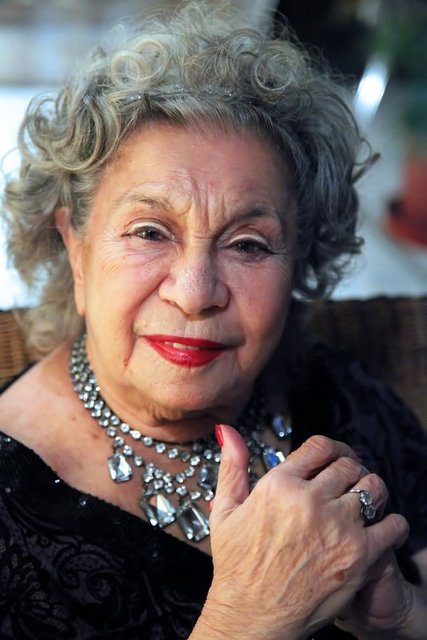 Ajda Pekkan'ın seslendirdiği 'Haykıracak Nefesim', 'Bir Günah Gibi', 'Yeniden Başlasın' gibi şarkılarıyla hafızlara kazınmıştı.