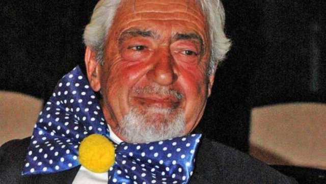 Teknesiyle dünyanın çevresini dolaşan ilk Türk denizci Sadun Boro, 5 Haziran'da Marmaris'te tedavi gördüğü hastanede tüm müdahalelere rağmen kurtarılamayarak hayatını kaybetti.