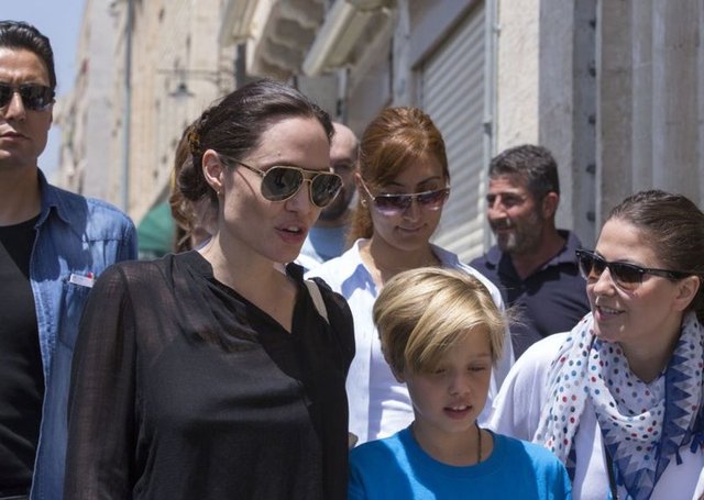 ANGELINA JOLIE VE KIZI SHILOH