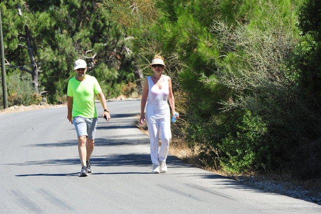 NEZİH - BERRAK BARUT