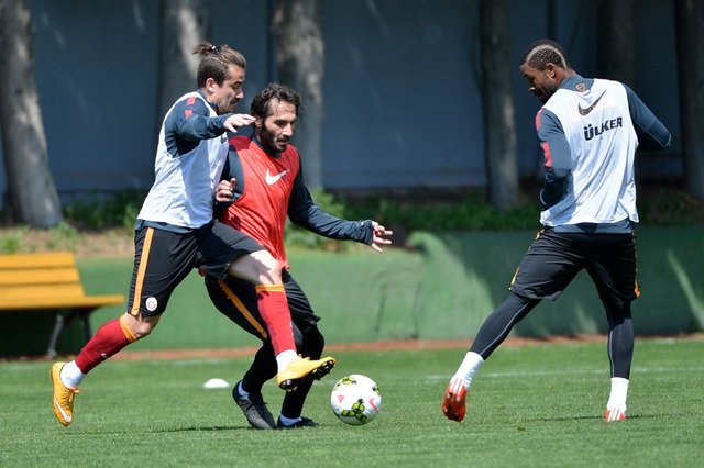 "Yeter artık Galatasaray'ın böyle çocuğu yok galatasarayın iyiliği için git Aydın"