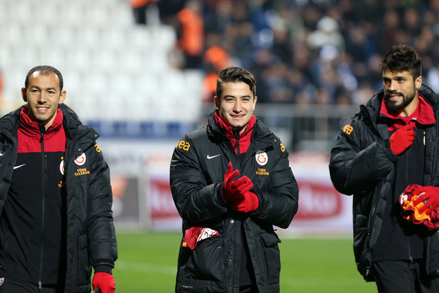 "Transfer yok hata 1 sabri hata 2 aydın olursa 3 olucak bilmiyorum ötesini"