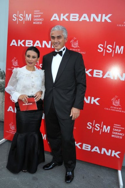 SUZAN SABANCI - HALUK DİNÇER
