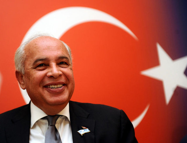 CEFİ KAMHİ 