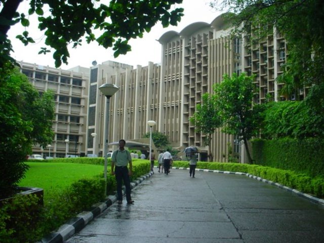 Indian Institute of Technology, Roorkee 38