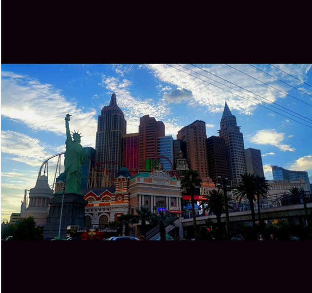 ÖZCAN DENİZ Las Vegas