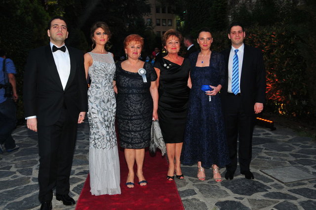 YAVUZ YILMAZ, NEŞE SAPMAZ, İNCİ DOĞU, BERNA YILMAZ, CEREN-HASAN YILMAZ 
