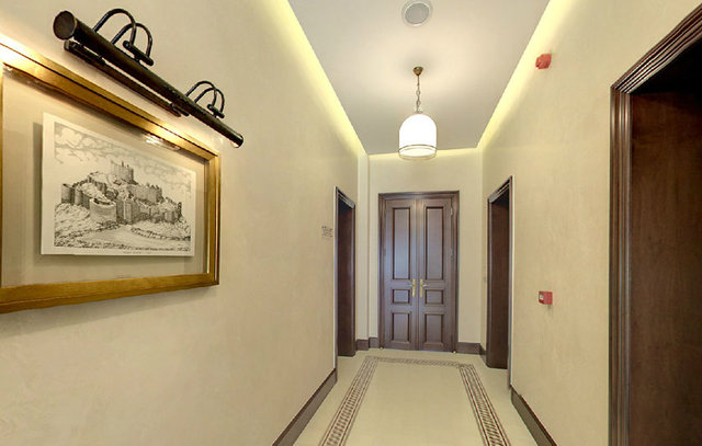 YAVER ODALARI KORİDORU