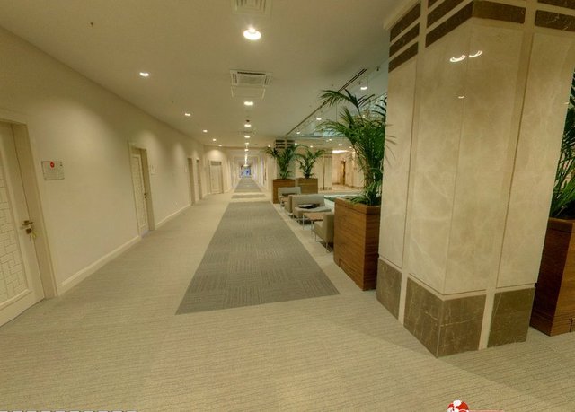 İDARİ BİNA KORİDORU