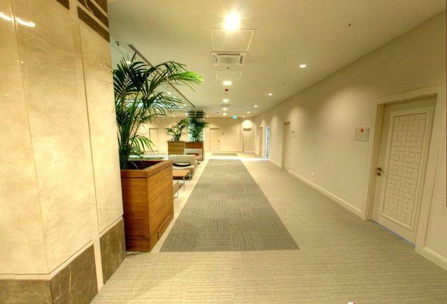 İDARİ BİNA KORİDORU