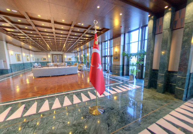 YEMEK SALONU (ARKA KISMI)