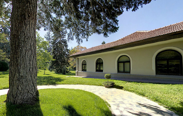 BAŞYAVERLİK ARKA BAHÇE