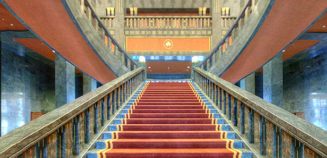 ANA BİNA MERDİVENLER