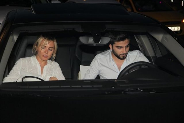 Çift mutluluklarını iki ay önce de Eymen adlı oğullarıyla perçinlemişti. Ancak kapalı kapılar ardından yaşanan sorunlar, onları boşanma noktasına getirdi.