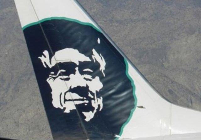 Alaska Airlines - Alaska yerlilerini temsil eden bir yüz