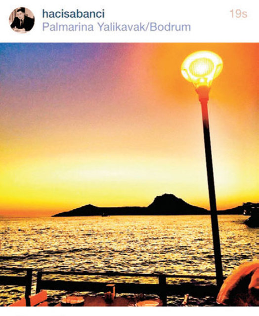 Hacı Sabancı Yalıkavak Palmarina'da gün batımı fotoğrafı paylaştı.