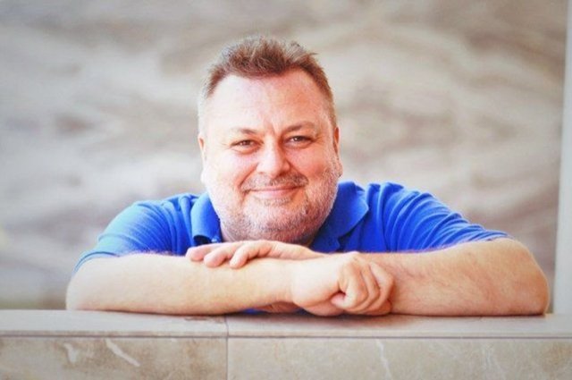 "Genel olarak rakamların hepsinin yanlış olduğunu ifade ettim tek bir sanatçıyı kastetmedim. Ben herhangi bir sanatçı ya da albümü kastetmedim, genel tüm rakamları bize sormadan yayınlamayın dedim."