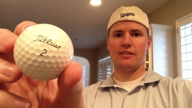 Yaptıkları ilginç deneylerle Youtube'da ilgi çeken aile bu defa okul ödevi için golf topunu kestiler.