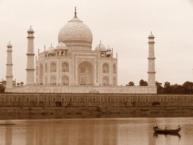 Hindistan: 32