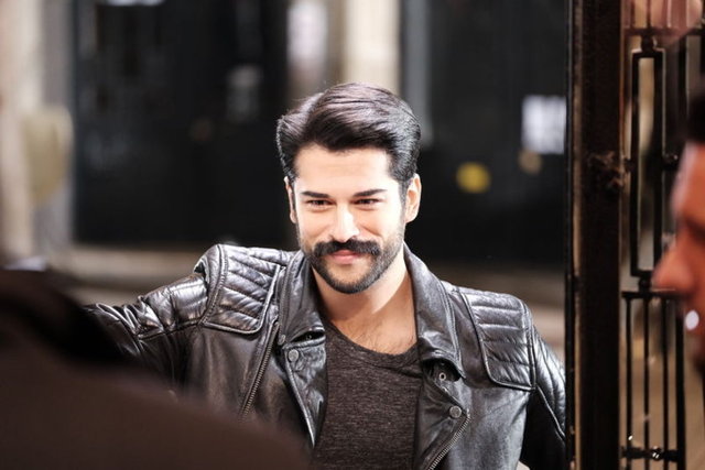 Burak Özçivit